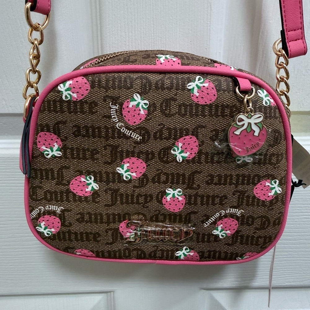 NWT Juicy Couture Berry Sweet Strawberry Print Camera Crossbody in Brown/Pink